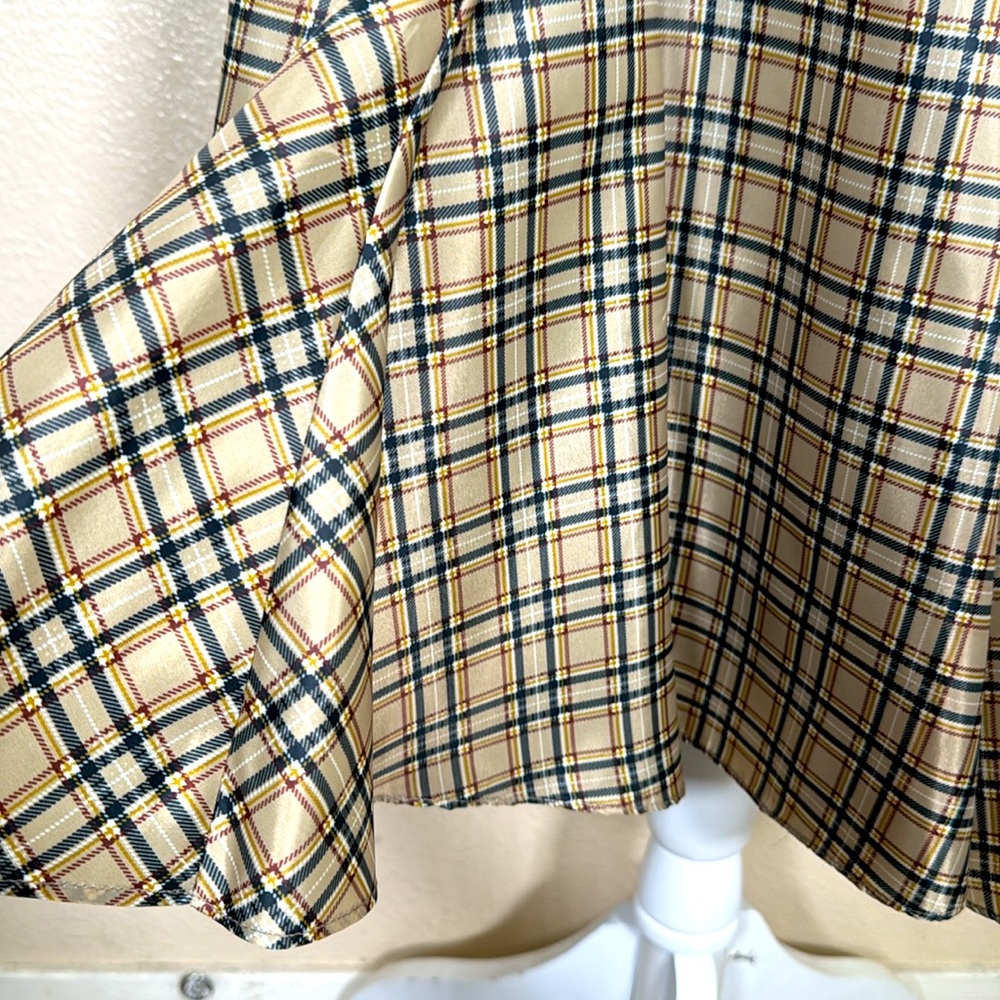 Betsey Johnson Tan and Black Plaid Midi Flare Skirt Vintage 90s - Picture 3 of 8